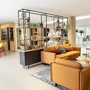 *** Апарт-отель Residhome Ponts Jumeaux Франция