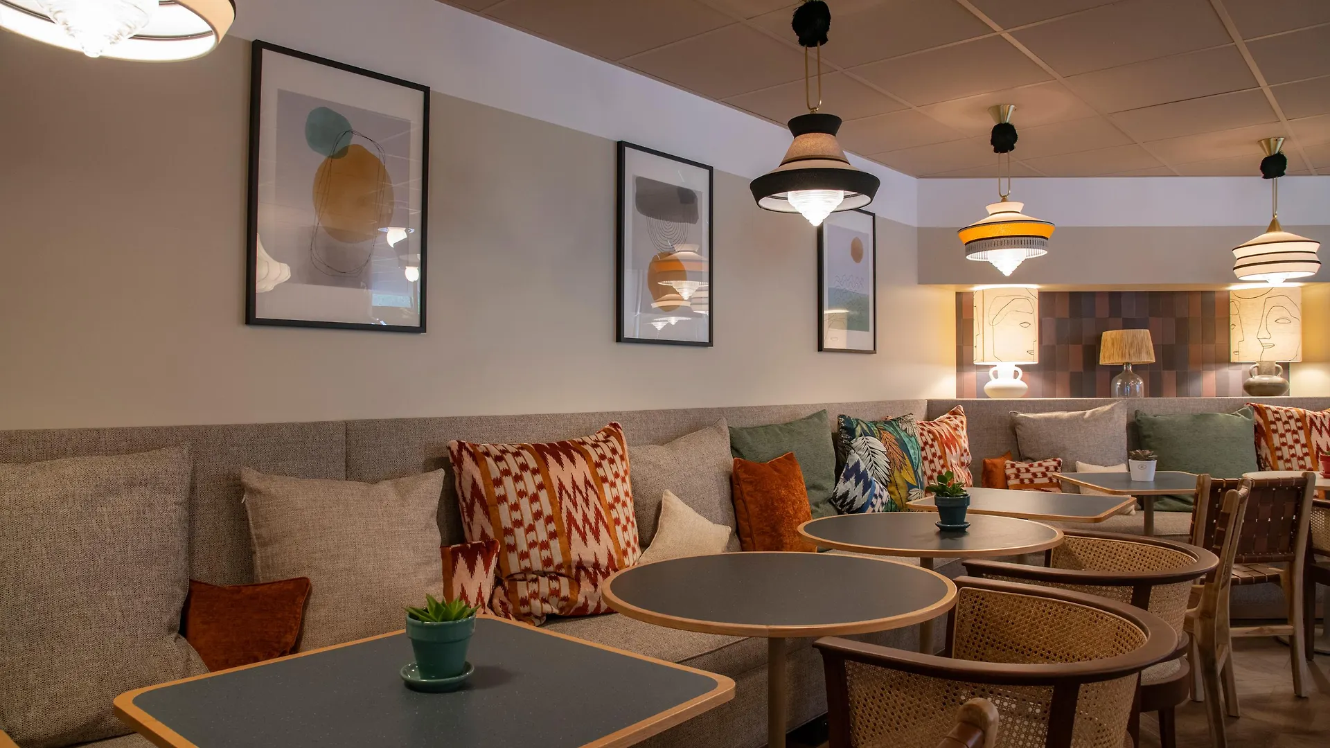 Novotel Suites Nice Airport 4*,  France