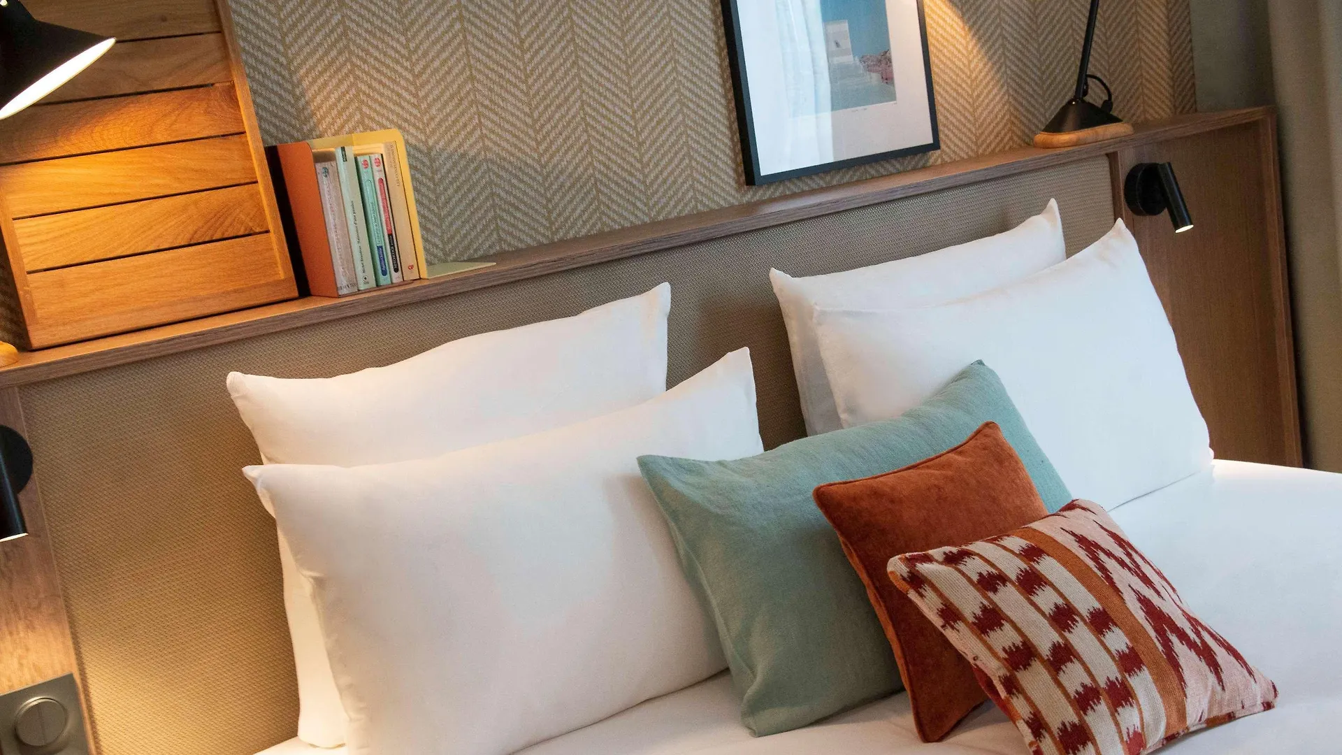 Novotel Suites Nice Airport 4*,